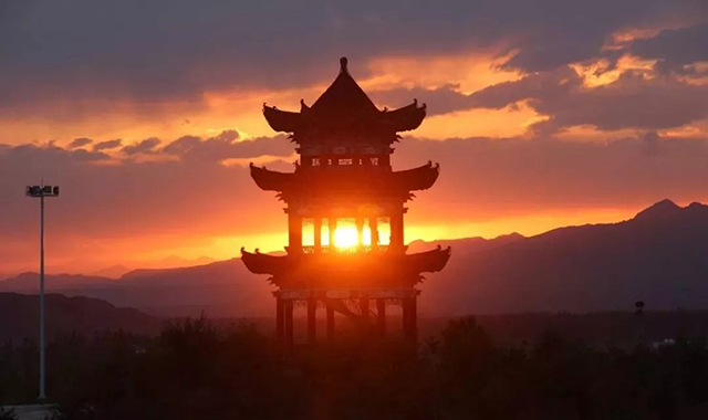 乌恰县|中国太阳最晚落山的地方